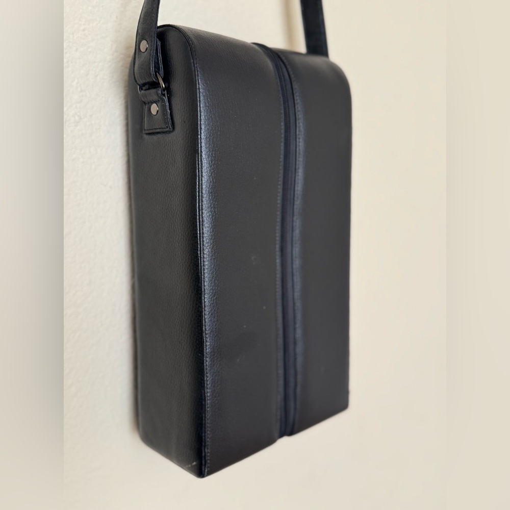 Elegant Vintage Double Wine Carrier bag– Black Leather with Shoulder Strap